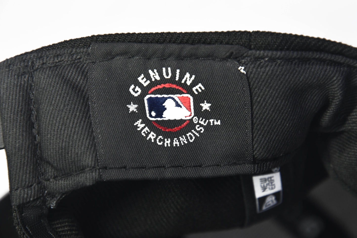 New Era Authentic Washington Nationals Black /Red 39THIRTY Flex Hat