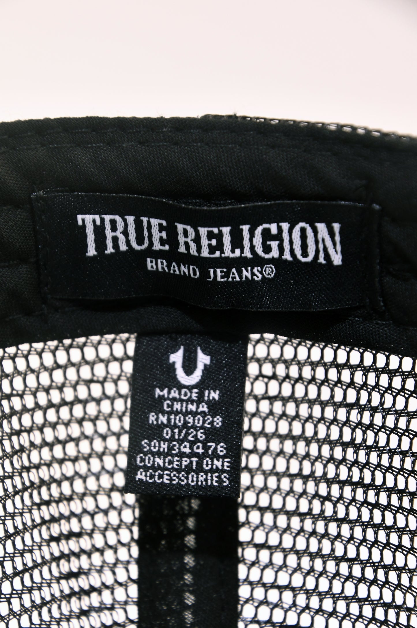 True Religion Trucker Hat Black White Mesh Snapback Cap Logo NWT One Size