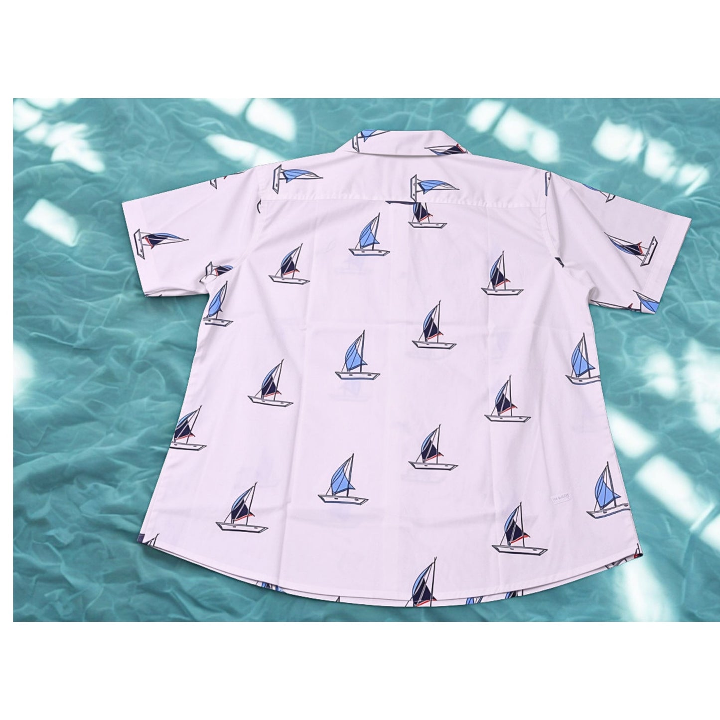 NWT Free Planet NYC to Malibu Sailboat Print Button Up Shirt Men's Medium
