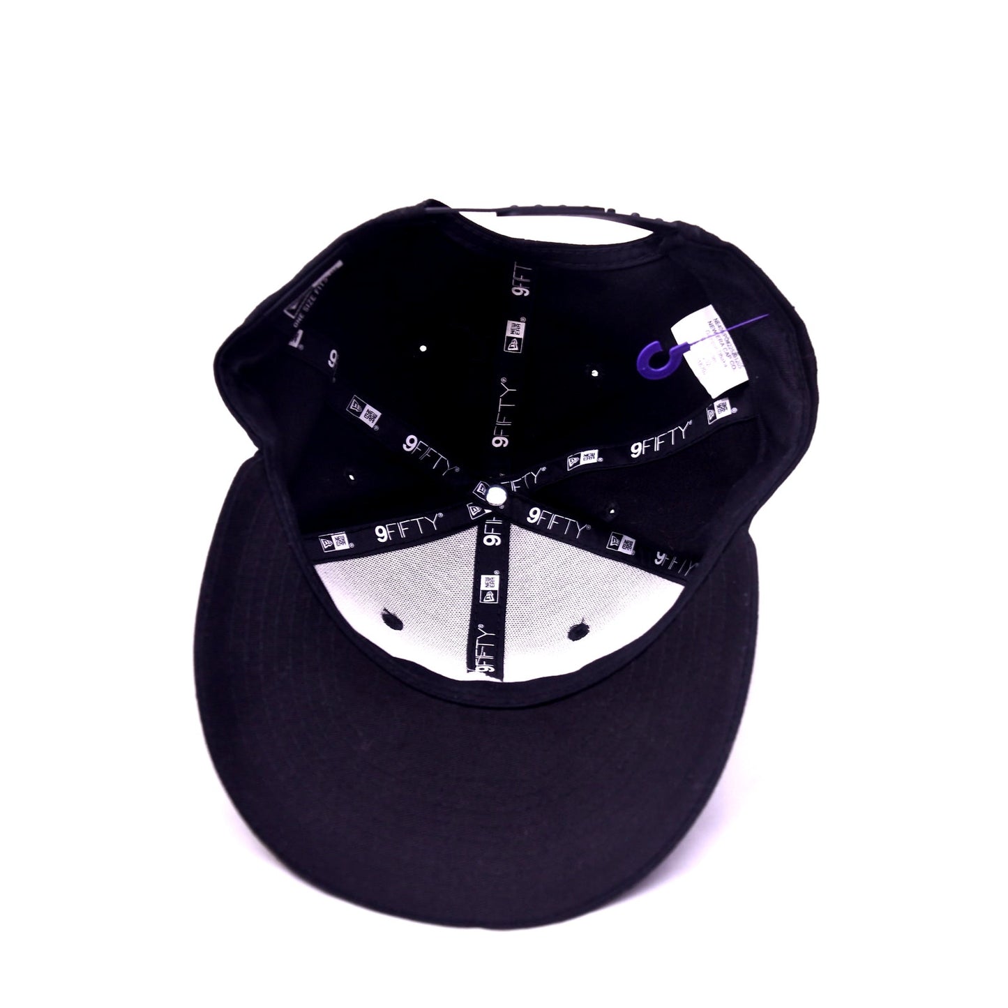 New Era 9FIFTY Black Snapback Cap White Mountain Logo OSFM NWT