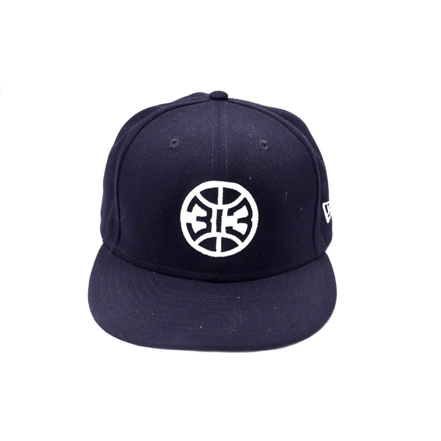 New Era 9FIFTY Black Flat Bill Snapback Cap White Front Logo OSFM