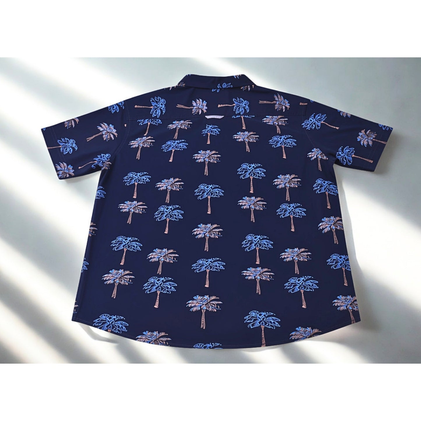 Free Planet Men's Medium Navy Palm Tree Hawaiian Button Up Shirt NWT