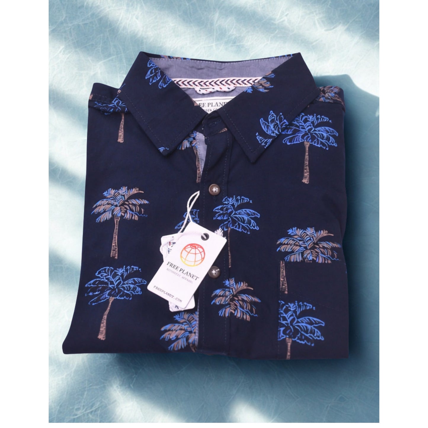 Free Planet Men's Medium Navy Palm Tree Hawaiian Button Up Shirt NWT
