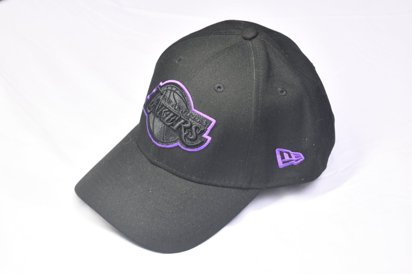 Los Angeles Lakers  Snapback NBA Hat - Black/Purple BRIM