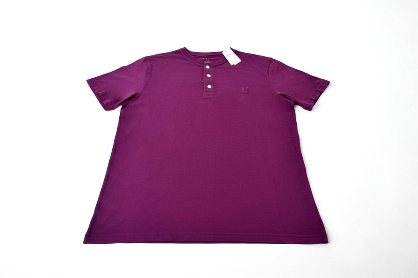 American Eagle Outfitters Mens Medium Purple Henley Shirt Short Sleeve NWT AE