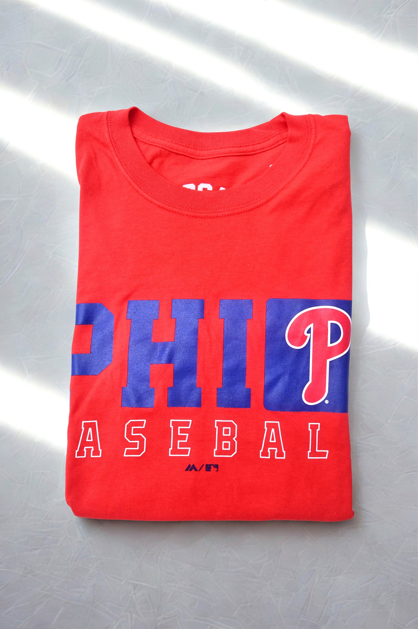 MLB Philadelphia Phillies Baseball Graphic T Shirt Red Men's Small New Tags
