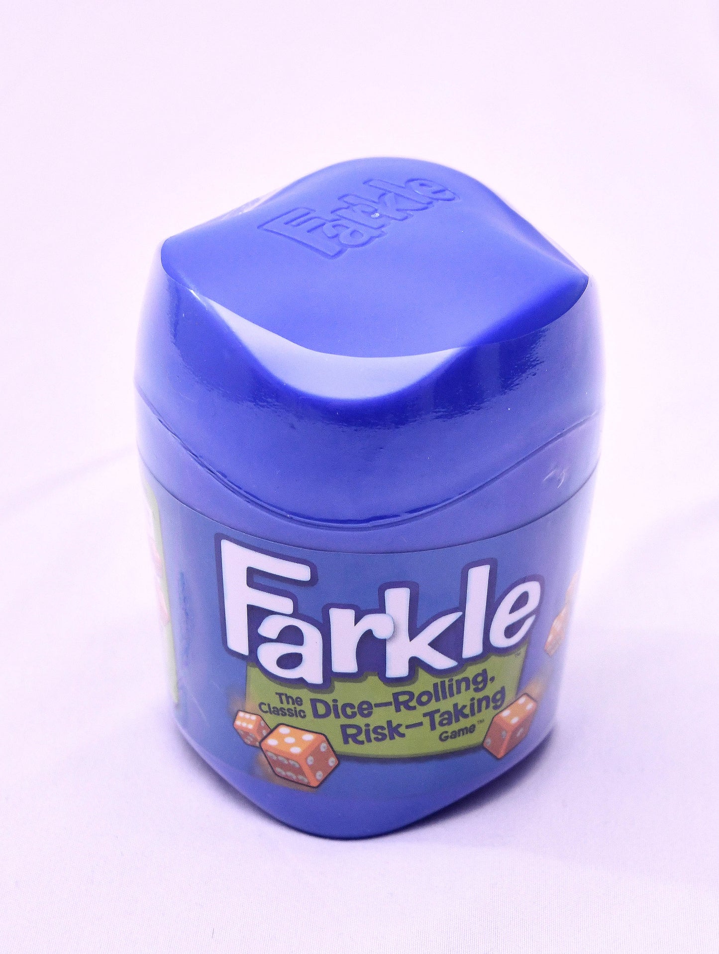 Farkle Classic Dice Game Travel Cup New Factory Sealed 6 Dice PlayMonster 2022