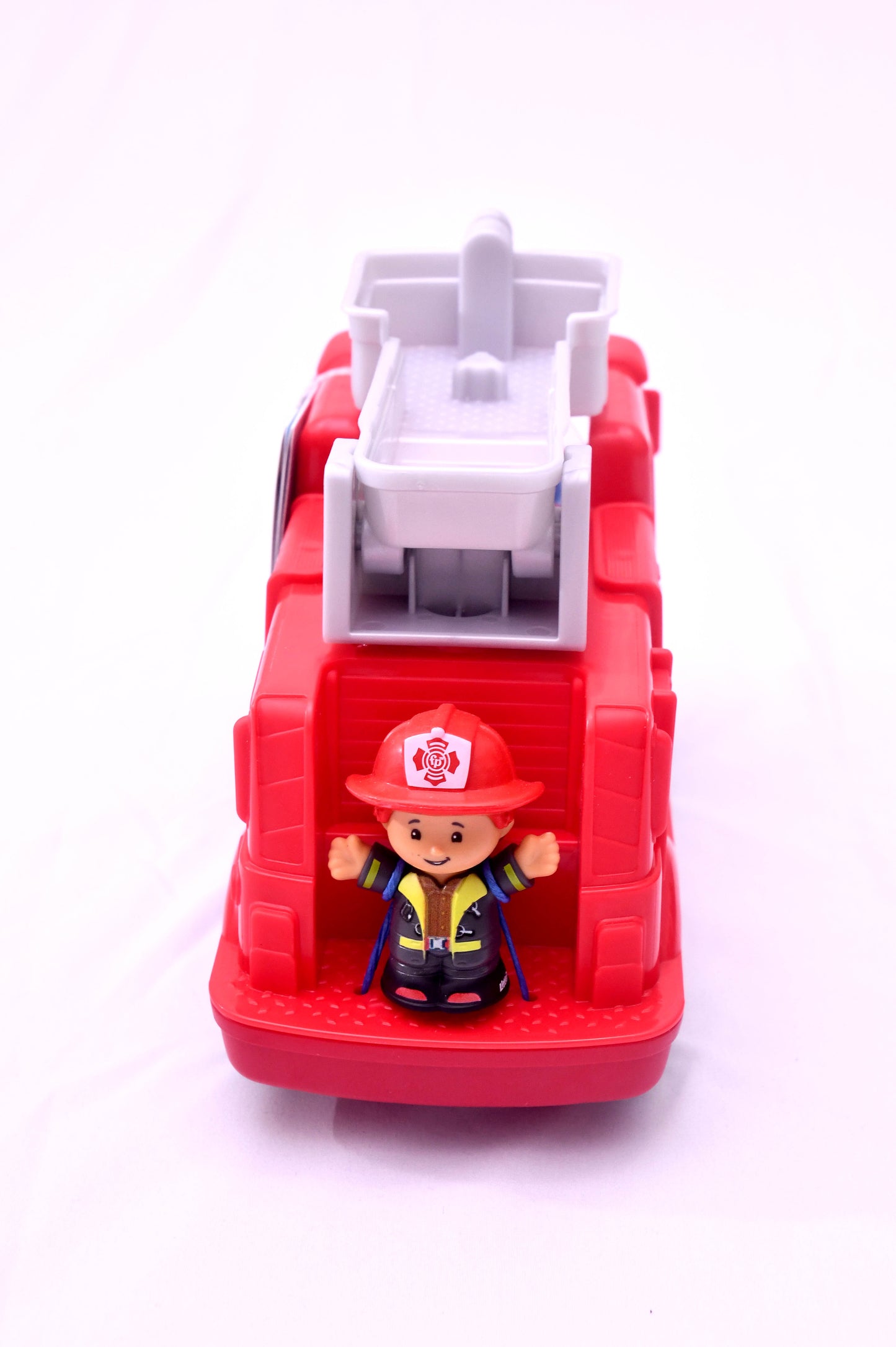 New Fisher-Price Little People Toddler Toy Fire Truck Musical Push-Along Vehicle w/ 2 Figures