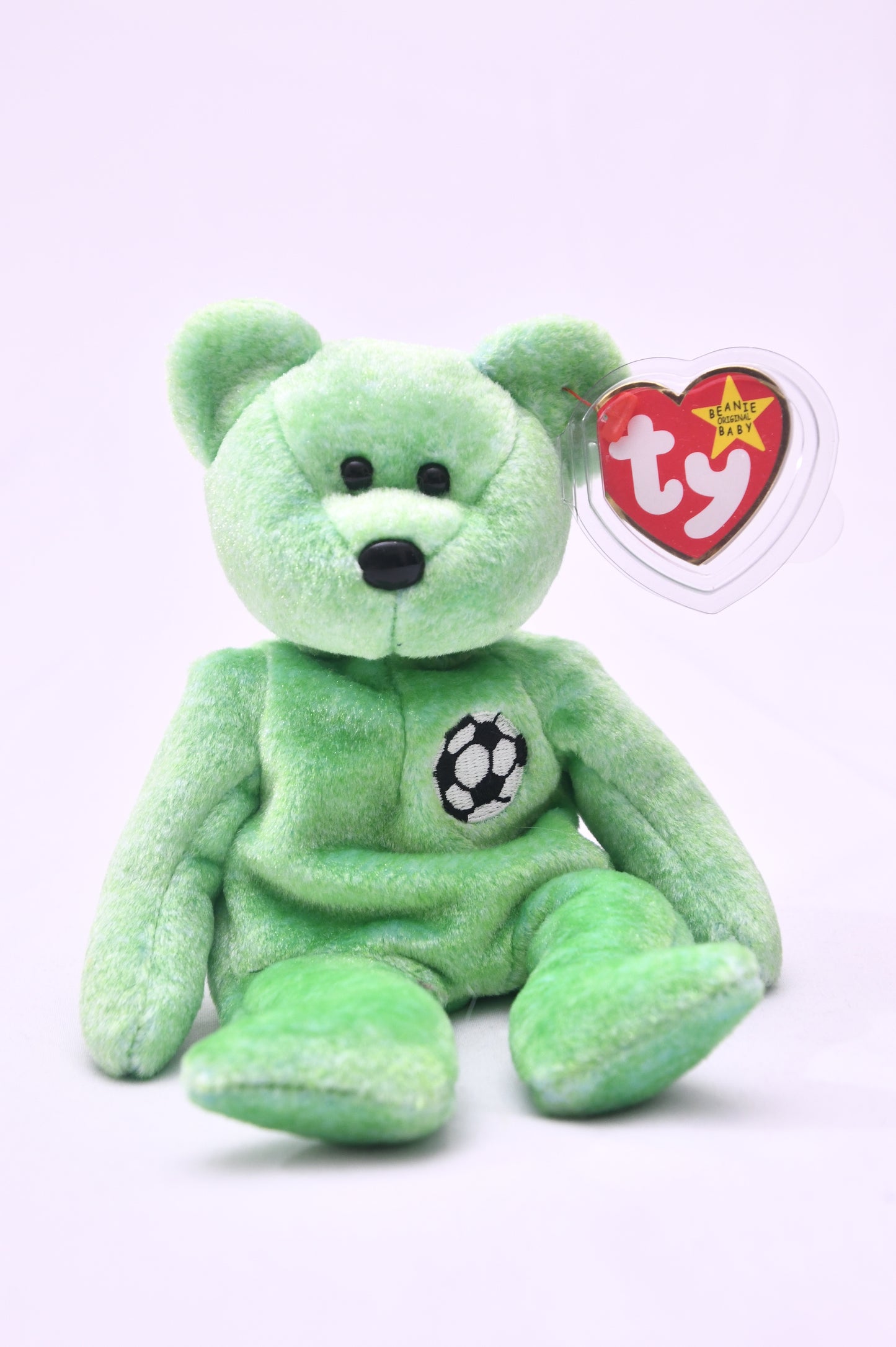 Ty Beanie Baby Kicks Green Soccer Bear Plush Toy w/ Tag Protector 1998 MWMT