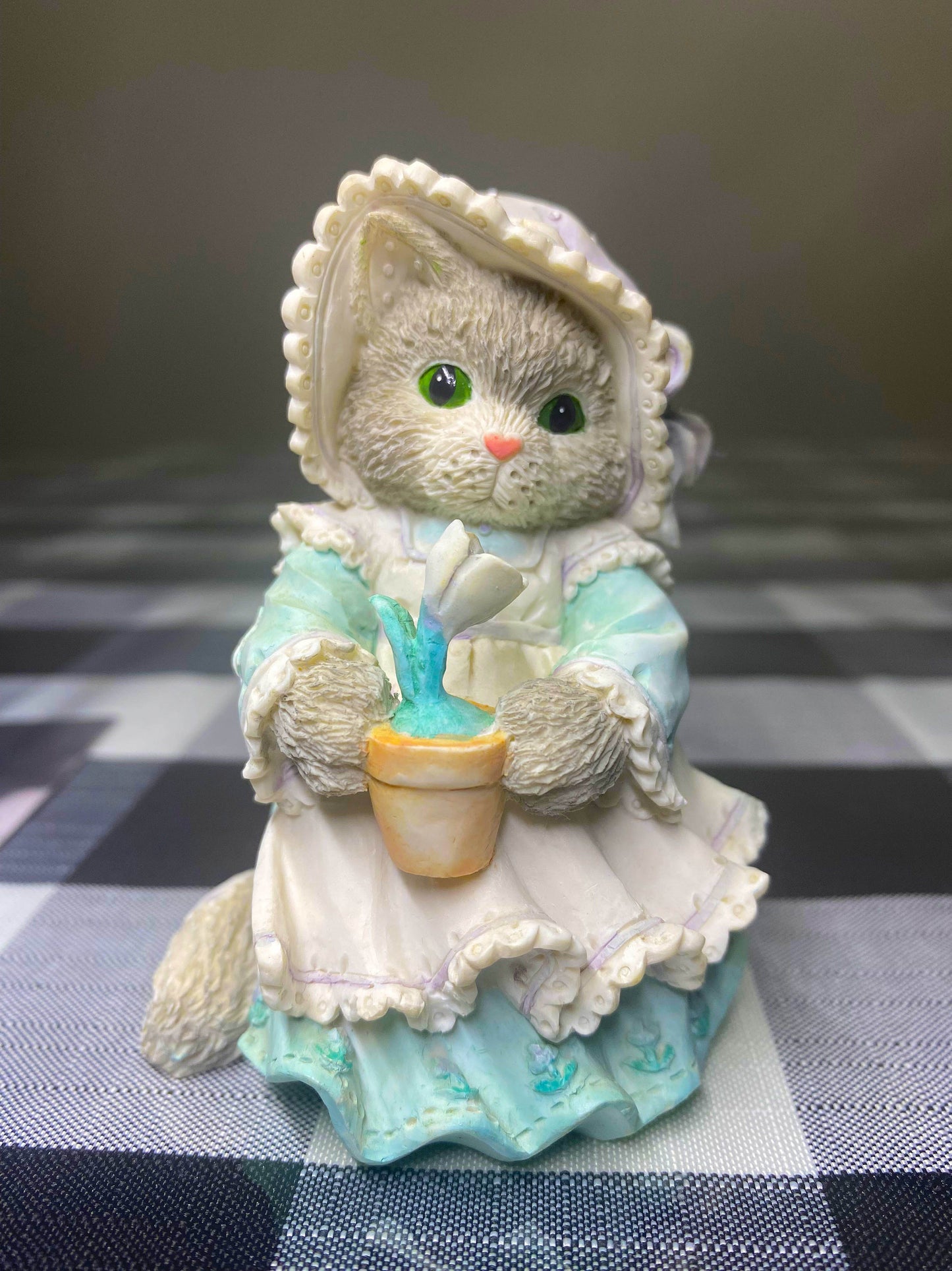 CALICO KITTENS Figurine - 1994 "Love Blooms Furr-Ever"