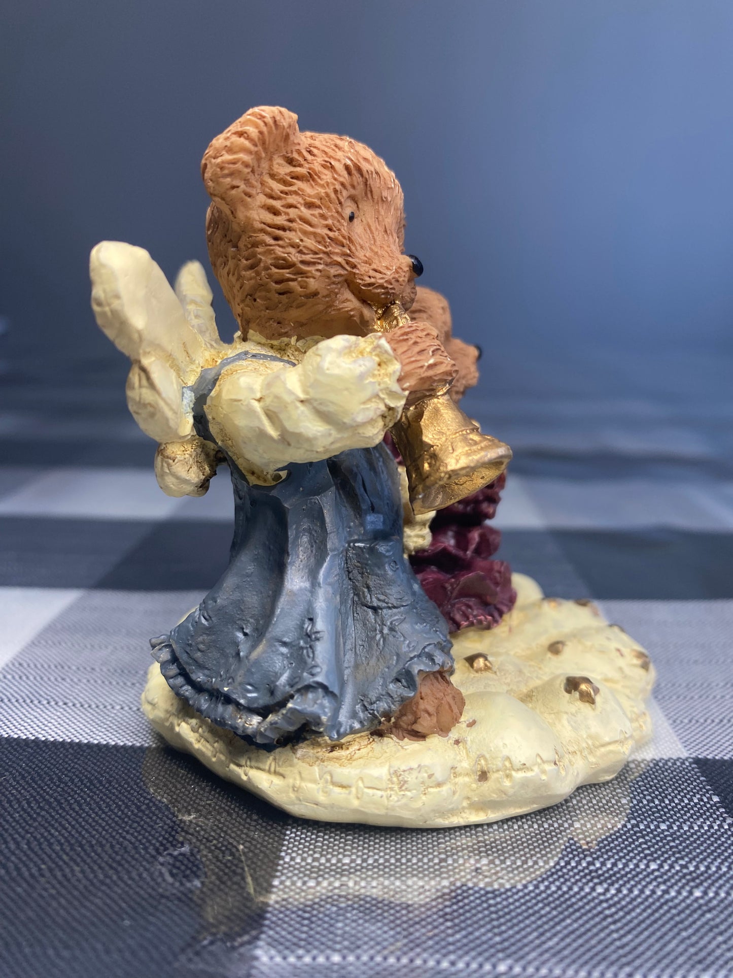 Two teddy bears angels, Musicians