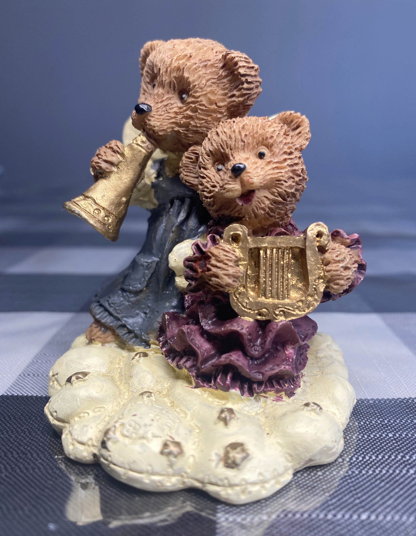 Two teddy bears angels, Musicians