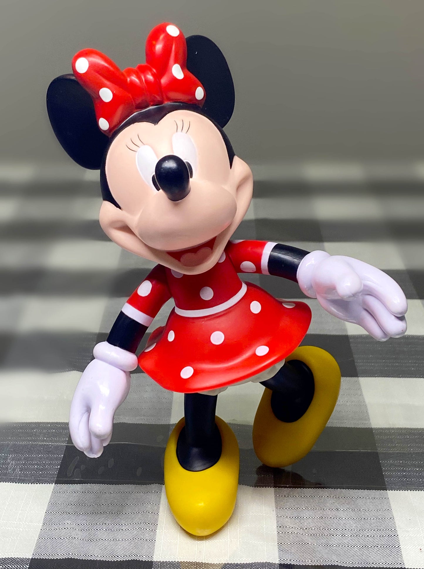 Disney Minnie Mouse Hard Plastic Posable Figure Red White Polka Dot Dress 7”