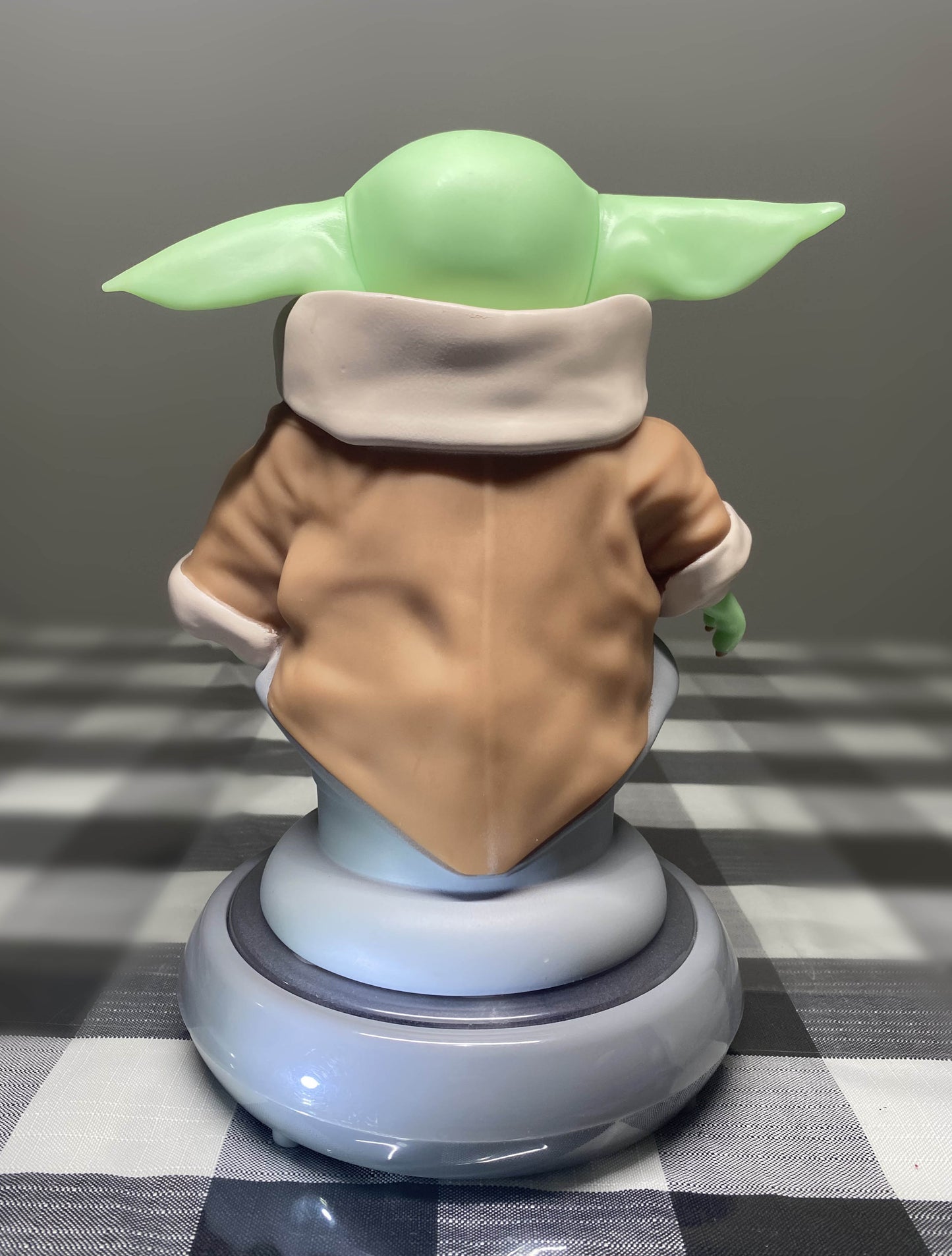 2020 Peachtree Playthings Lucasfilm Yoda The Child Tabletop 8-1/2" Light