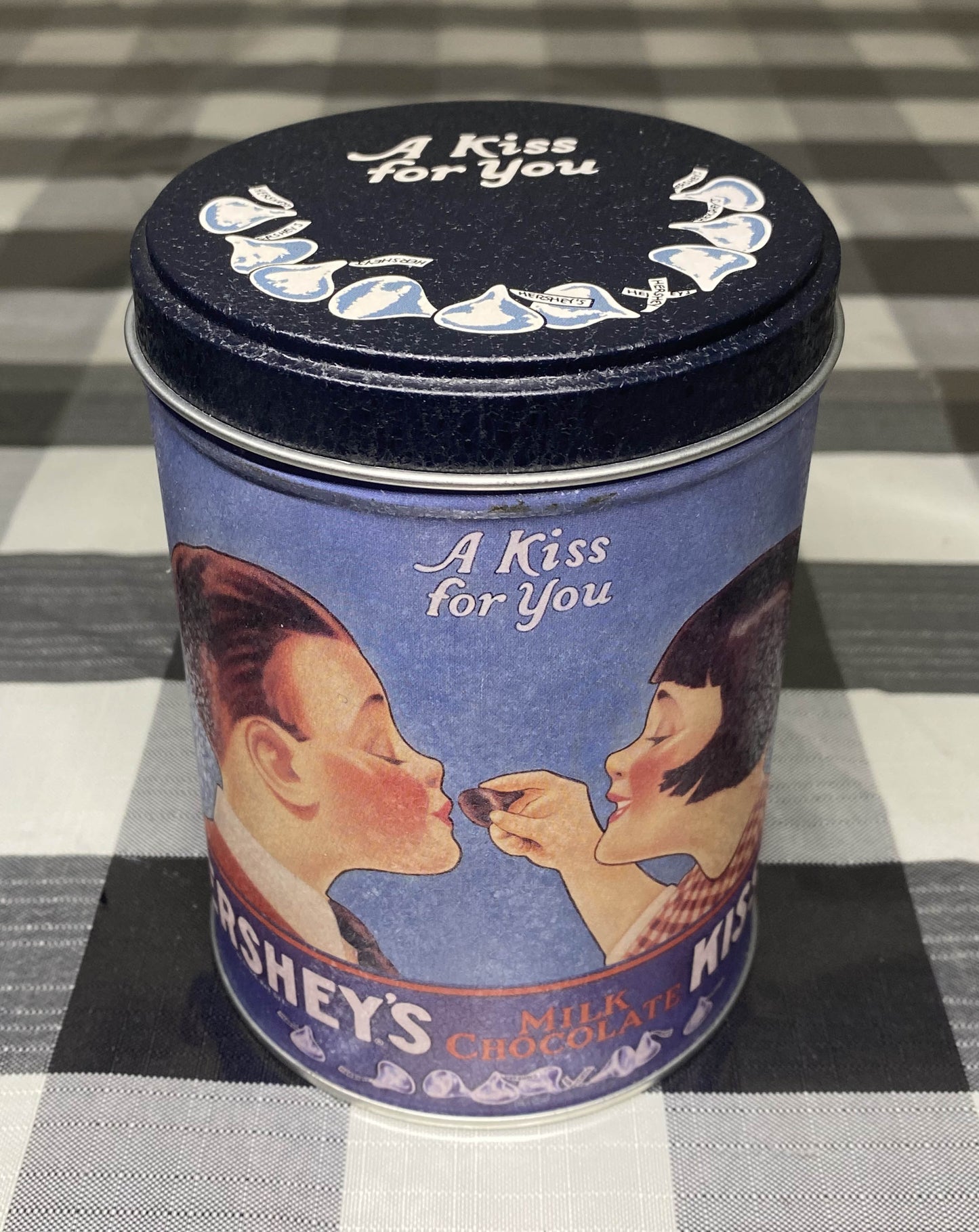 Hershey's Kisses Milk Chocolate Advertising Tin 1980 Dark Blue Beige Green