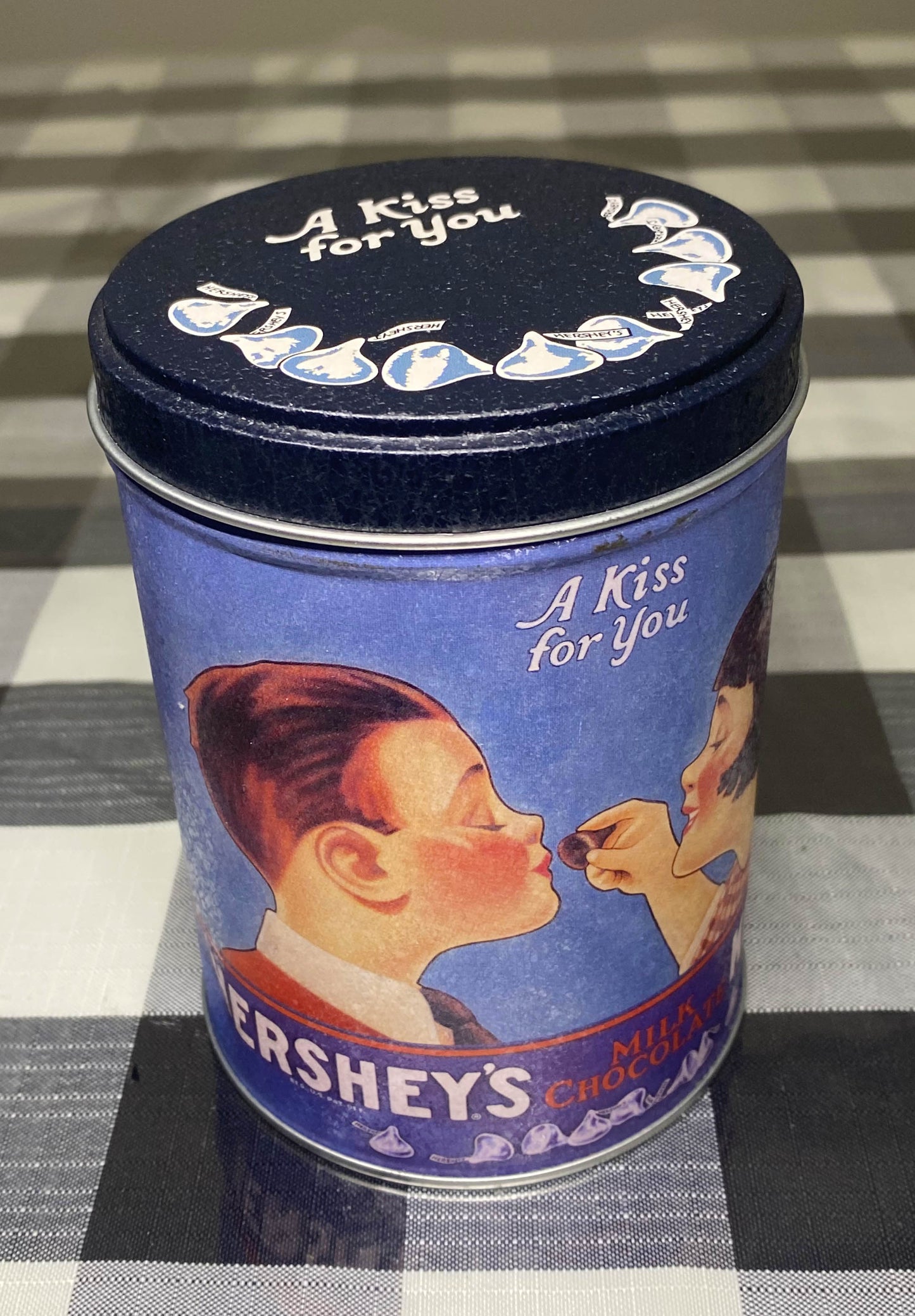 Hershey's Kisses Milk Chocolate Advertising Tin 1980 Dark Blue Beige Green