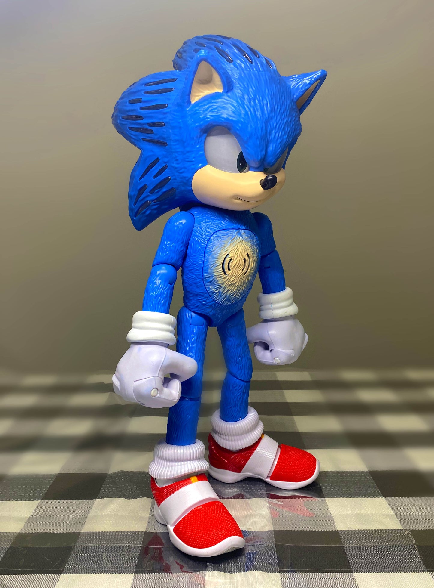 Sonic The Hedgehog 3 Ultimate Talking  13 Inch Action Figure Light Up Talks