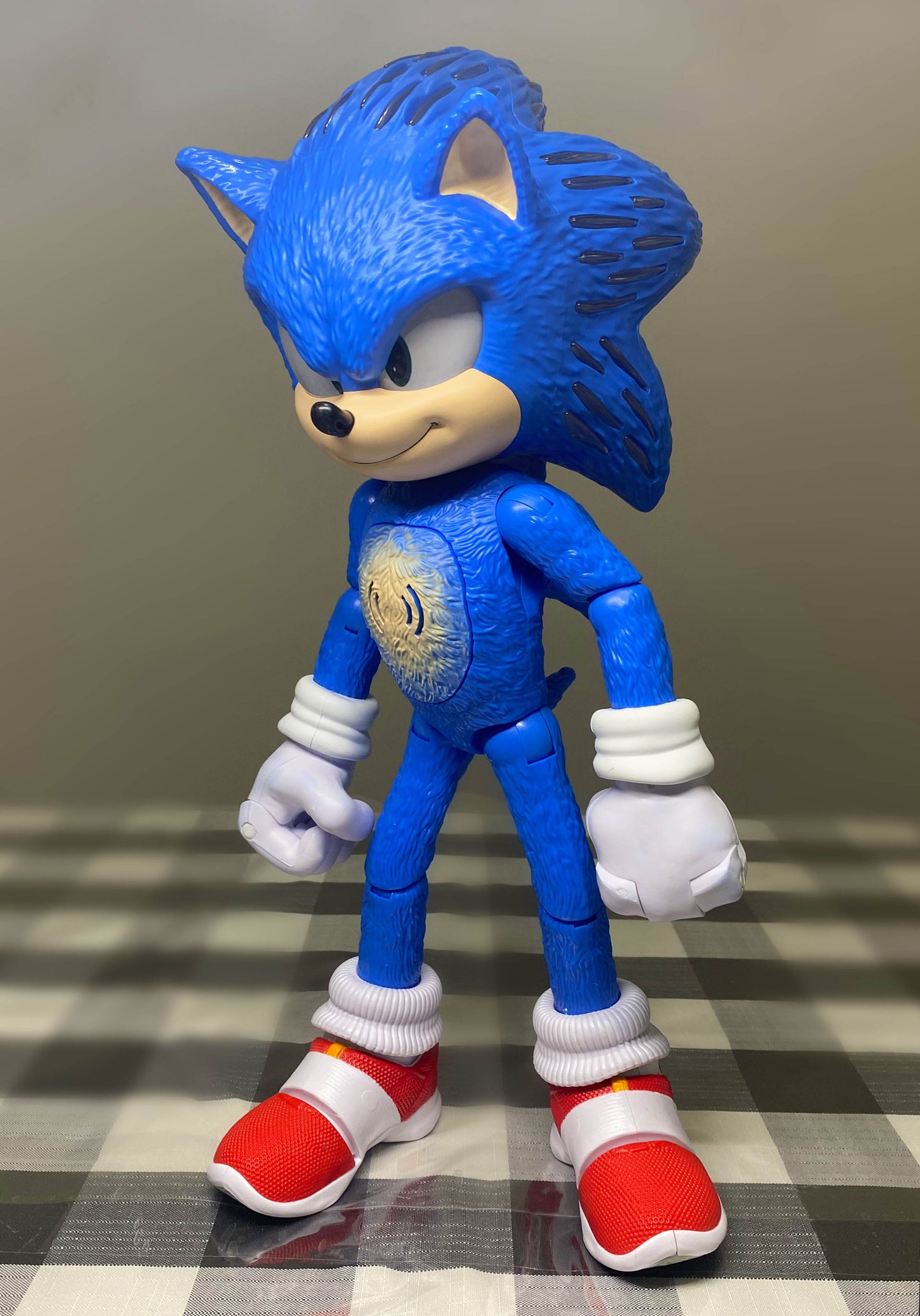 Sonic The Hedgehog 3 Ultimate Talking  13 Inch Action Figure Light Up Talks