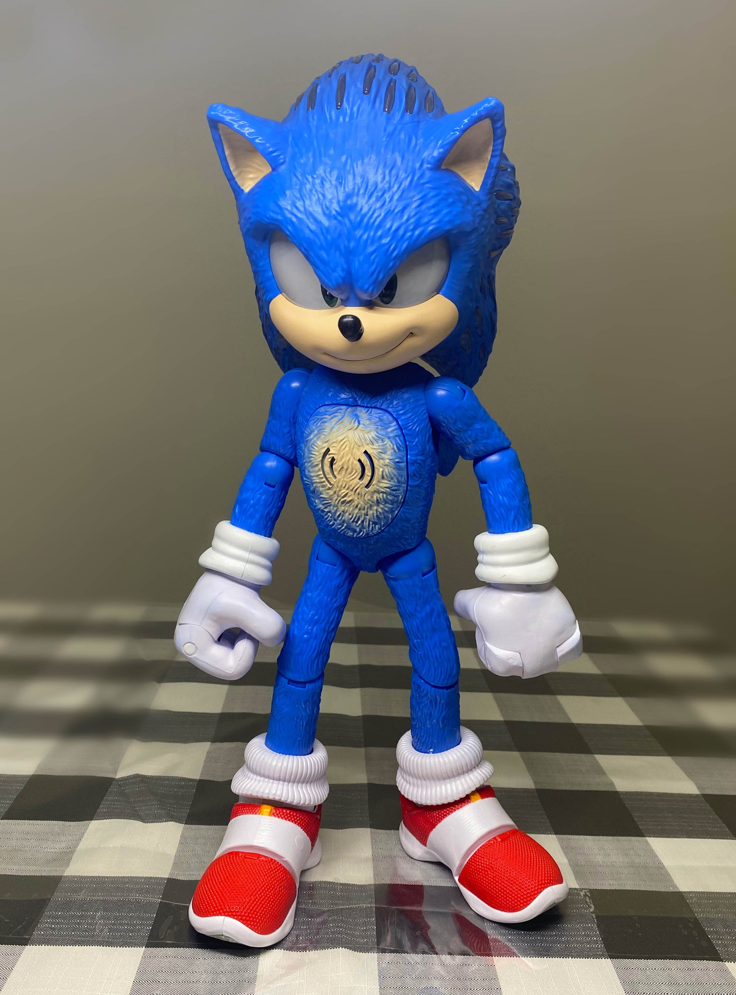 Sonic The Hedgehog 3 Ultimate Talking  13 Inch Action Figure Light Up Talks