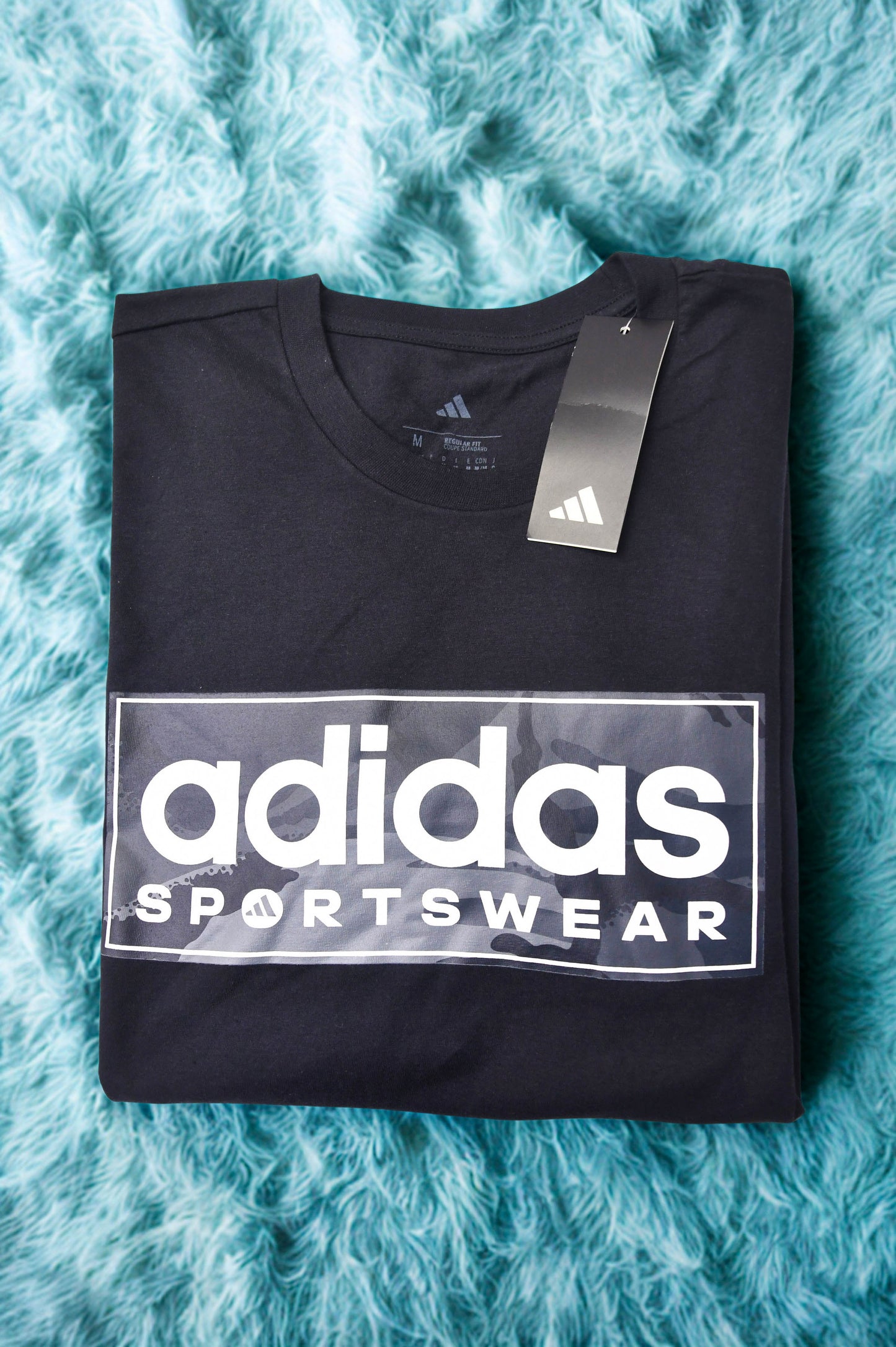 Adidas Men's T-Shirt Logo Graphic Athletic Short Sleeve Shirt