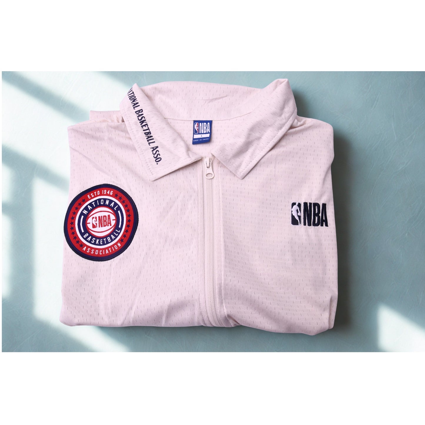 NWT NBA Lay Up Zip Up Polo Shirt Mens Large Cream Short Sleeve MSRP $40